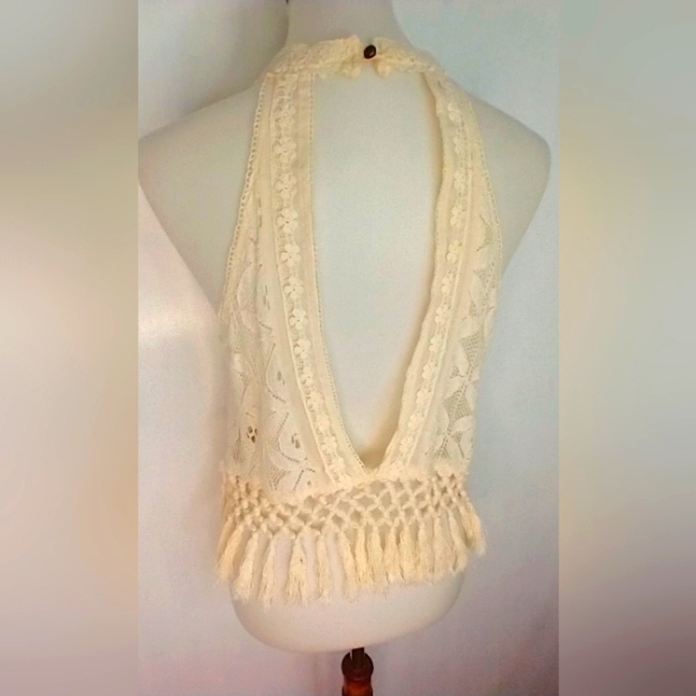 RETRO LACE HALTER WITH FRINGE